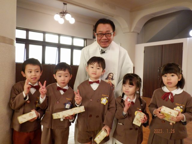 誕生日会 | 名古屋みこころ幼稚園｜学校法人聖心学園 名古屋聖心幼稚園